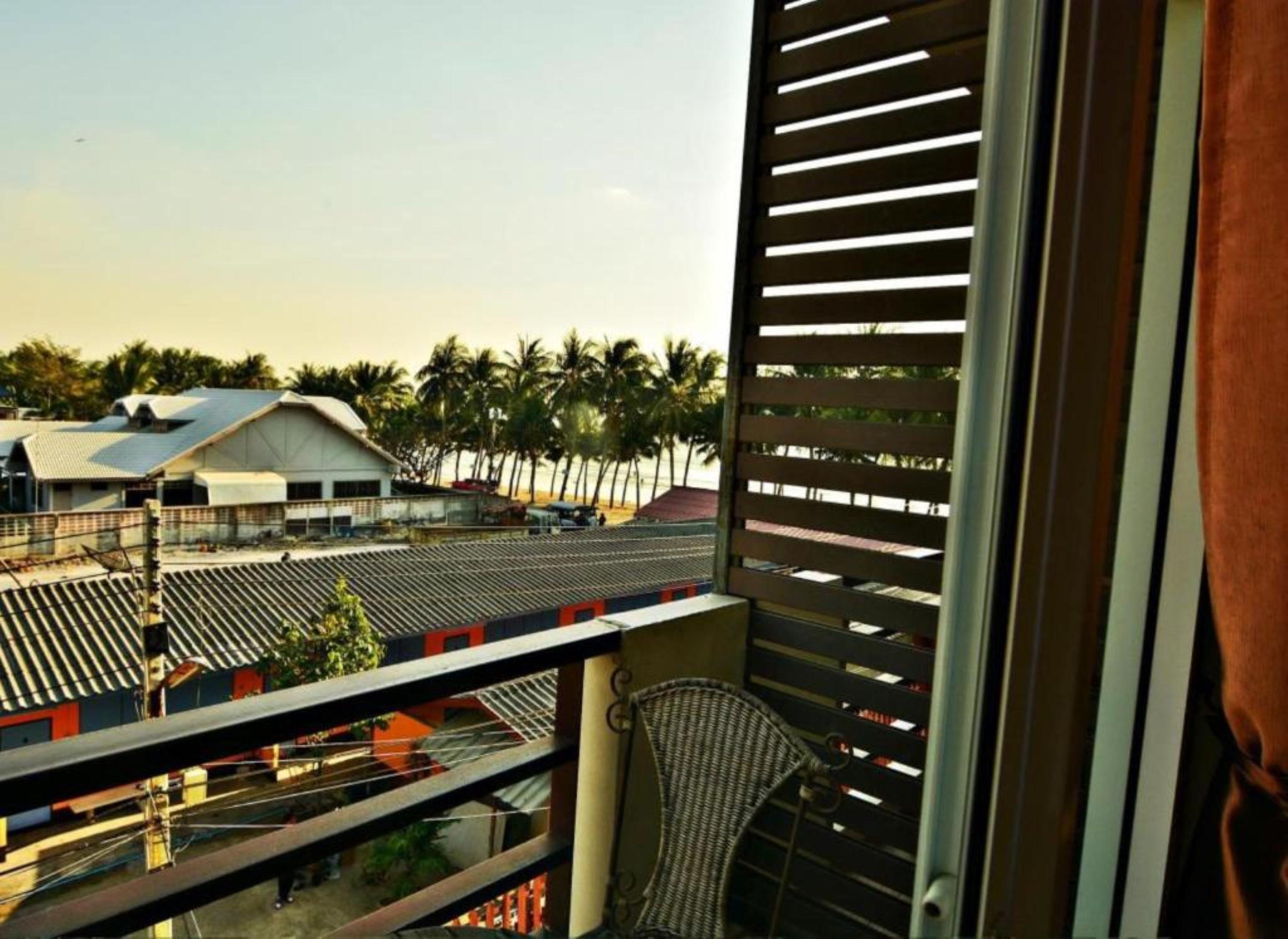 The Day Hotel Chonburi Exterior foto