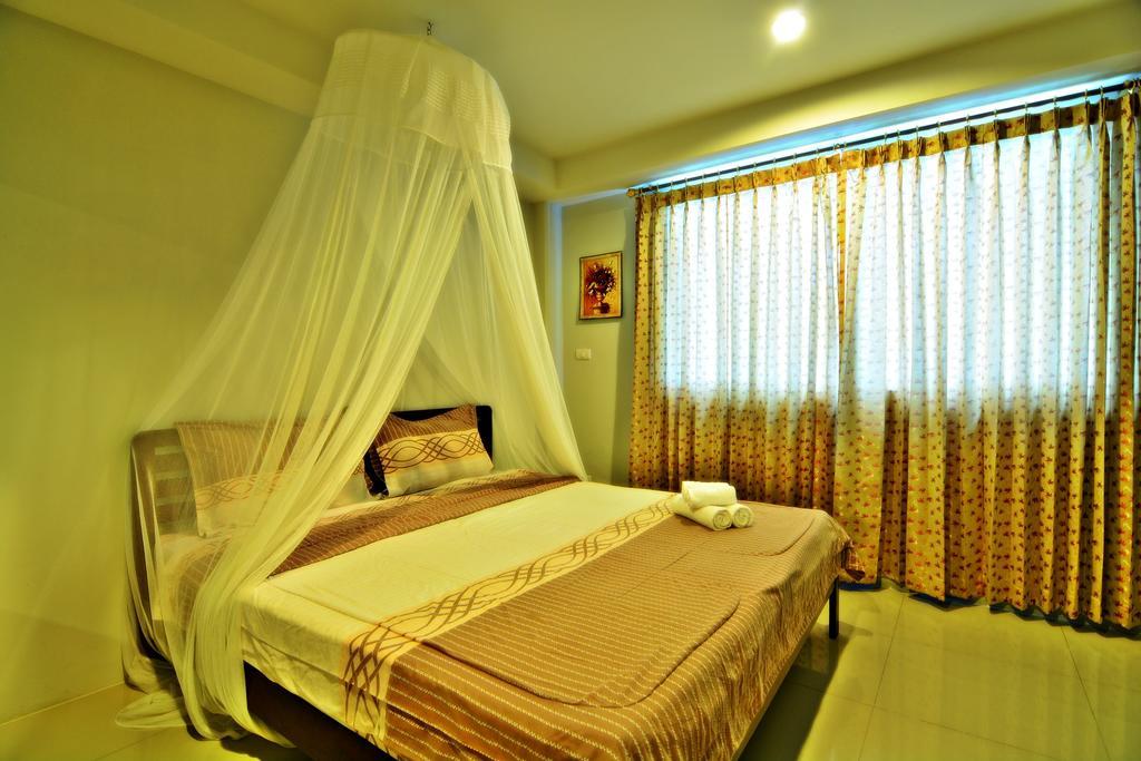The Day Hotel Chonburi Quarto foto
